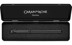 Caran dAche Füllfederhalter 849 Black Code