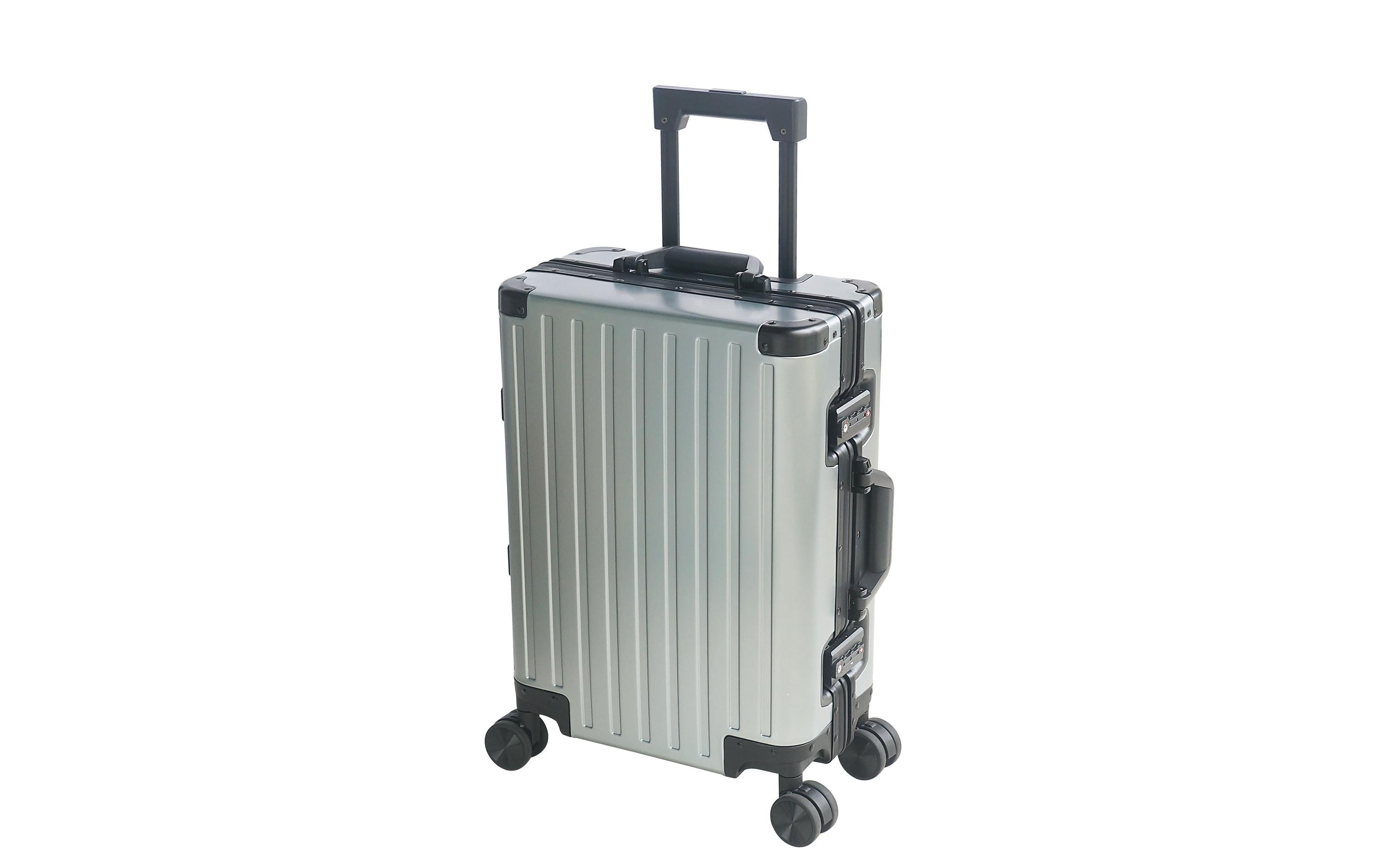 WL Koffer Aluminium grün 37L