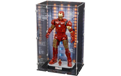 iDisplayit | Acryl-Display LEGO 76344 Iron Man Mark 3 | Mit Hintergrundbild & schwarzem Boden