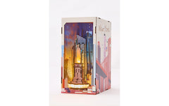 Revell | Tiny Adventures New York - Book Nook | Holzbausatz, inklusive LEDs