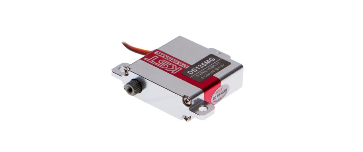 KST Servo DS135MG
