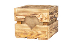 Holz Zollhaus | Dekokiste mit Herzauschnitt | Jutesack, geflammt, Kiefer, 30x30x25 cm