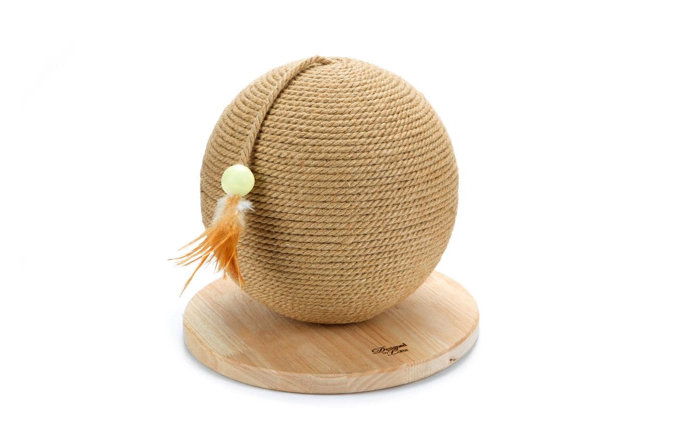 Designed by Lotte Holz Kratzball Balty