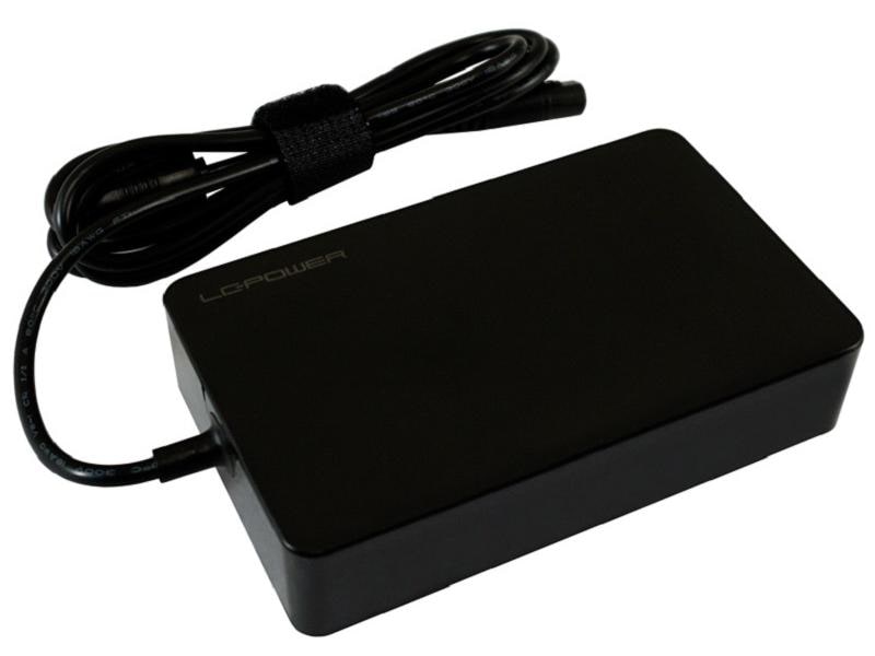 LC-Power | AC Adapter universal, 90 Watt | inkl.10 Adapter