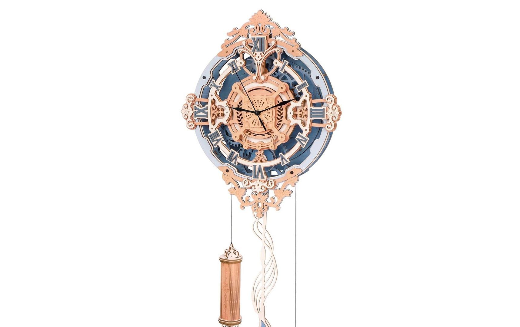 Romantische Wanduhr