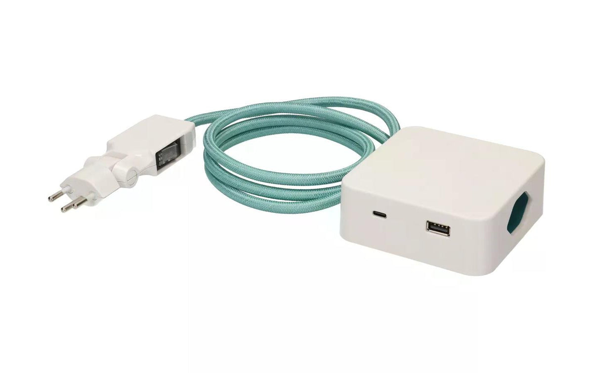maxTex, Steckdosenleiste Cube 3x T13, USB A