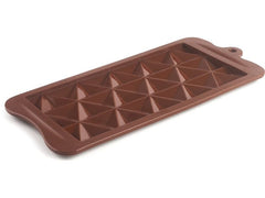 Ibili | Schokoladentafel-Form Pyramide | 18,2 x 9 cm
