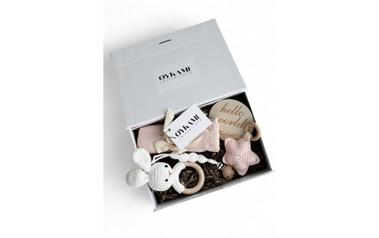 Oykami Geschenkbox Rosa Estland mit Hase