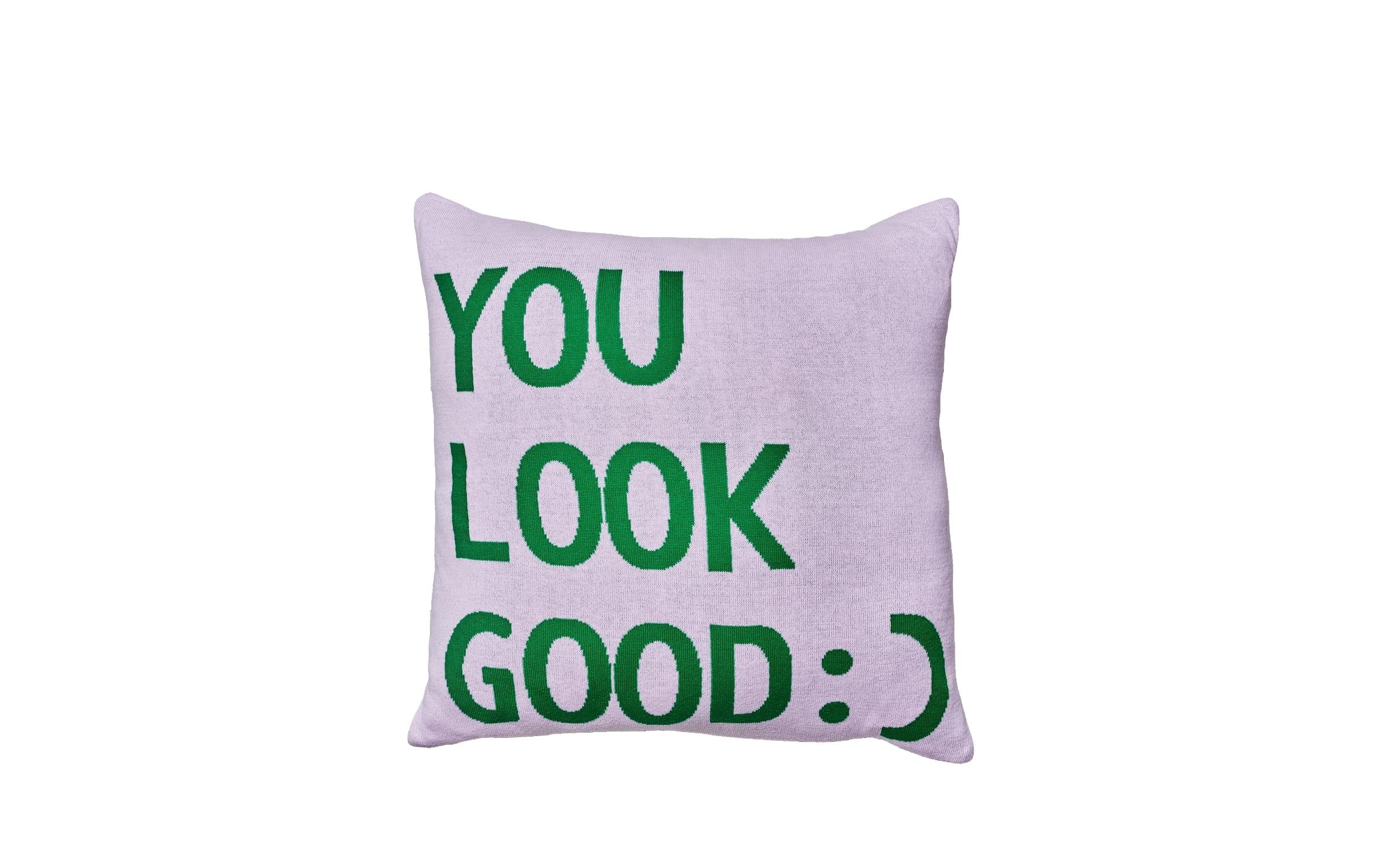 ChicMic Knitted Cotton Pillow Looking good