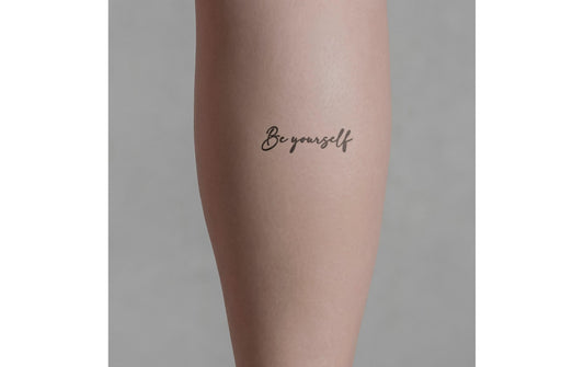 minink | Tattoo Schrift Be yourself künstl. | Grösse: S (4.2 cm x 1.2 cm)