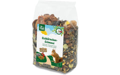 Eichhörnchenschmaus