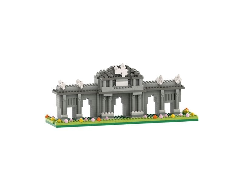 BRIXIES | Puerta de Alcalà | 359 bricks