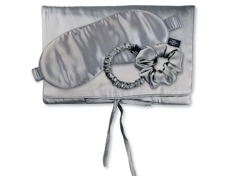 Ailoria | TRAVEL SET HAIR Shadow | 1x Silk bag,1x Sleepingmask, 1x Scrunchie M