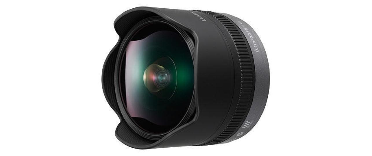 Panasonic  8mm / f3.5