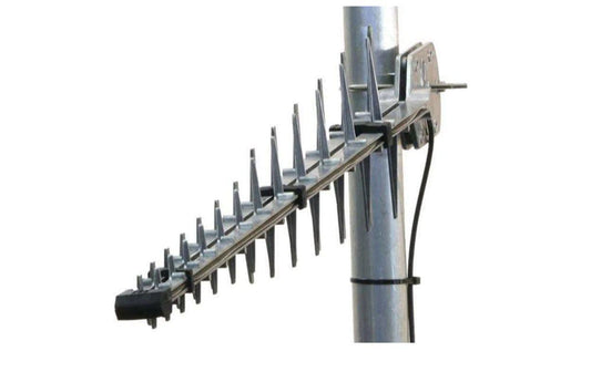 Poynting | iLTE Richtantenne, SMA, 7n _Kabel | 11dBi, 110x18x6cm für Outdoor, bis 6cm Mast