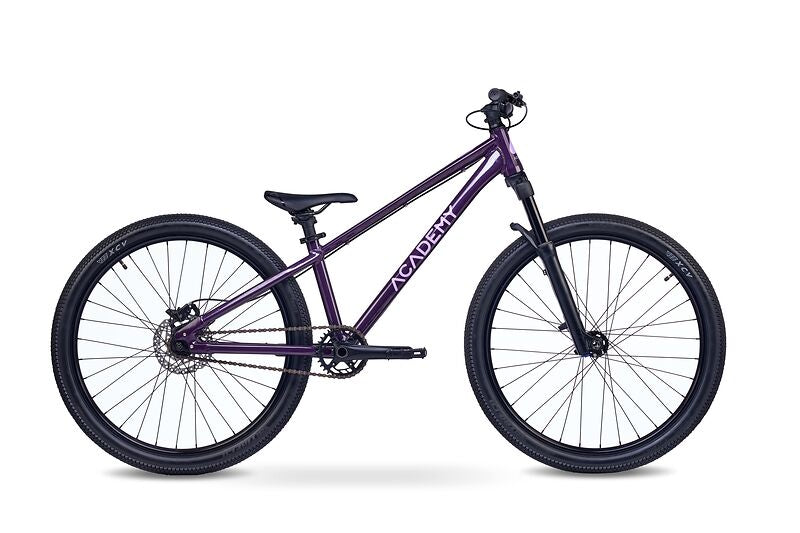 ACADEMY | Pompa 6 | 26" | Prugna